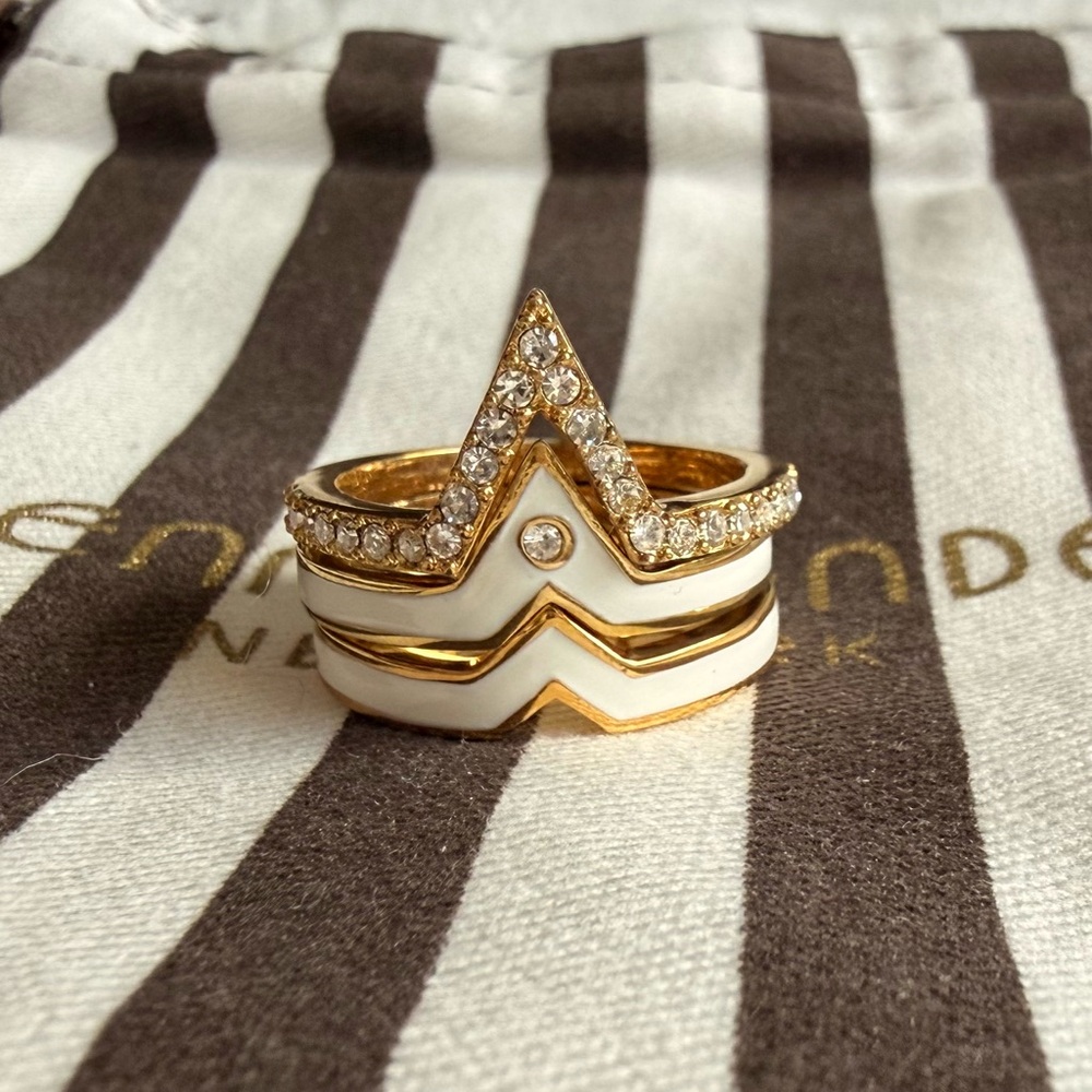 FINAL PRICE NWOT Henri Bendel 7 White Enamel Gold Tone Trio Stacked Rings Stack